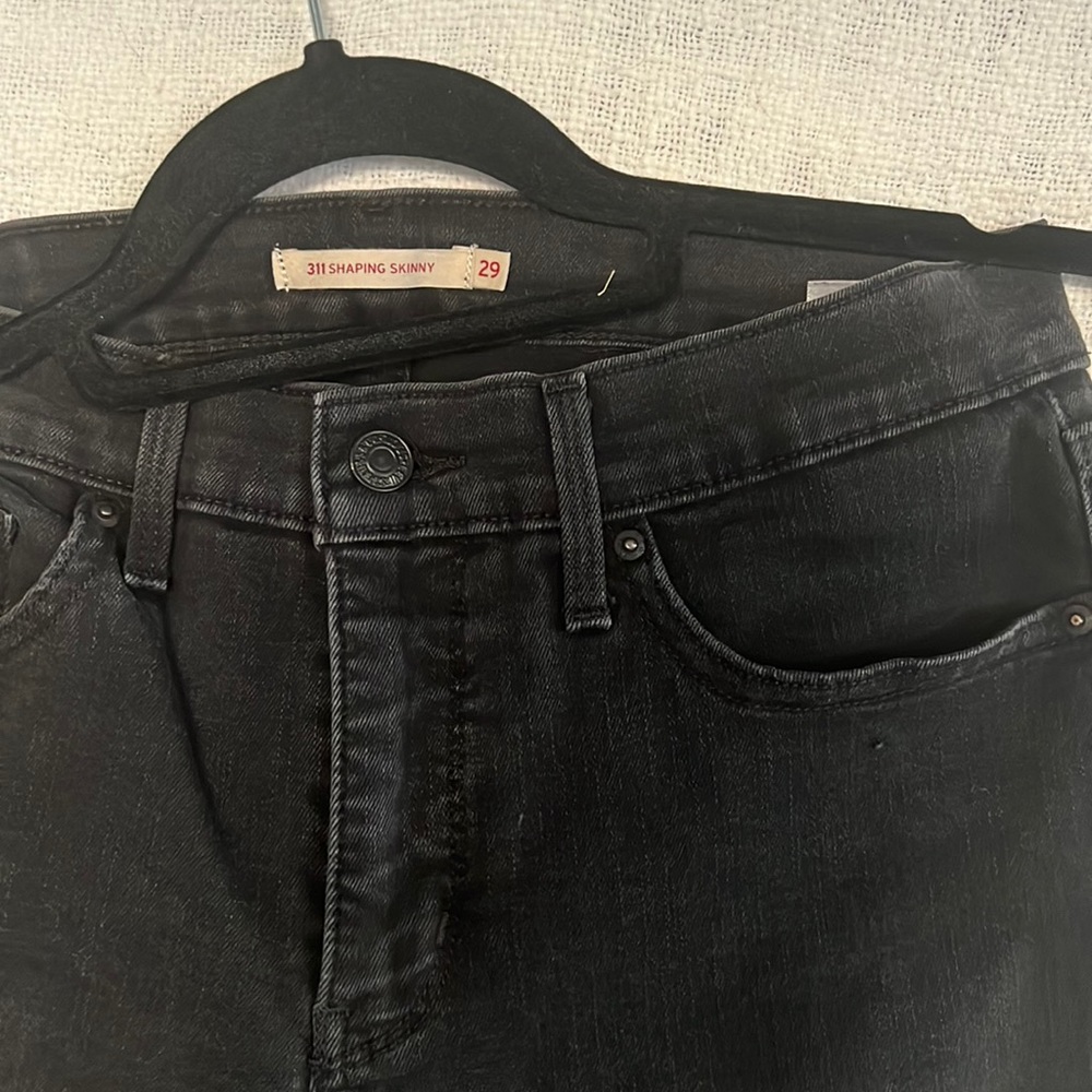 🌈 Levi’s Shaping Skinny Jean